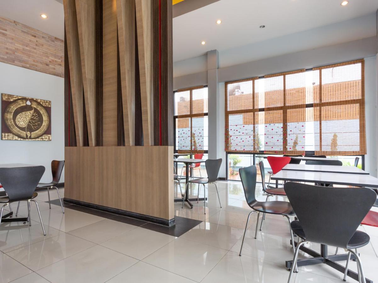 Oyo 1127 Baan Siam Hotel Chiang Rai Dış mekan fotoğraf