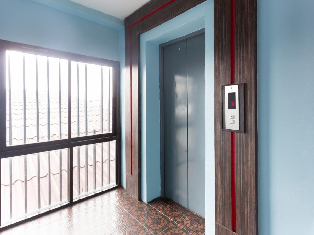 Oyo 1127 Baan Siam Hotel Chiang Rai Dış mekan fotoğraf