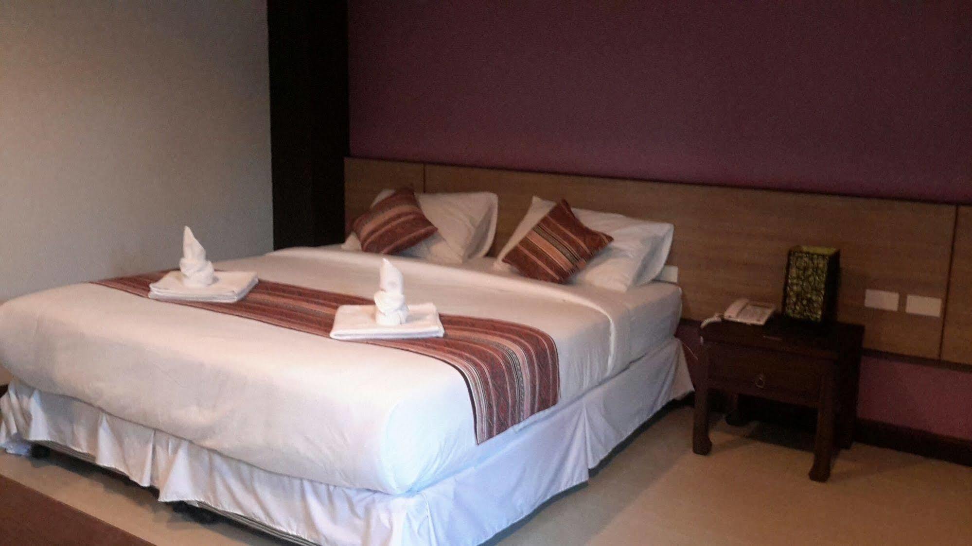 Oyo 1127 Baan Siam Hotel Chiang Rai Dış mekan fotoğraf