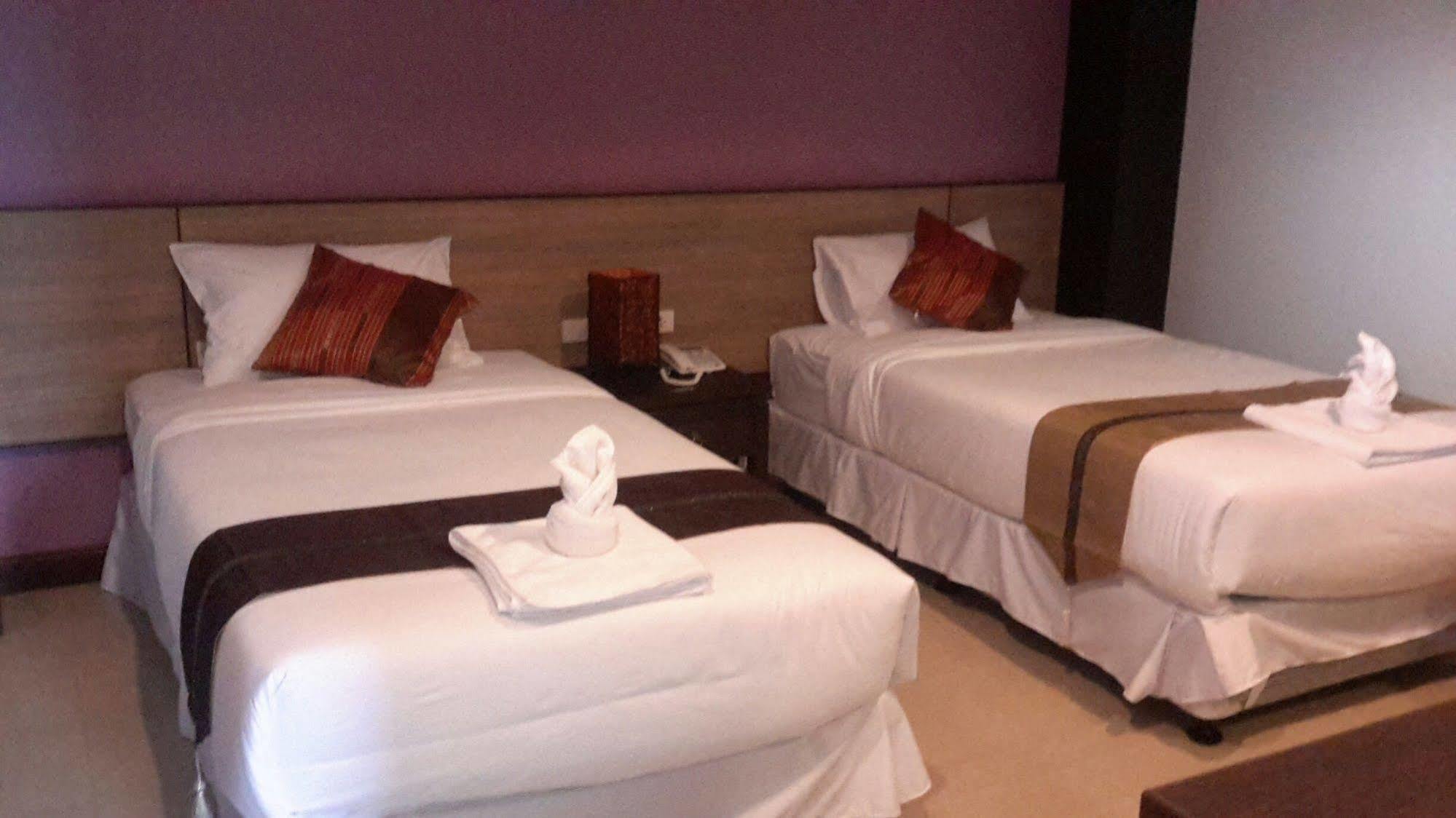 Oyo 1127 Baan Siam Hotel Chiang Rai Dış mekan fotoğraf